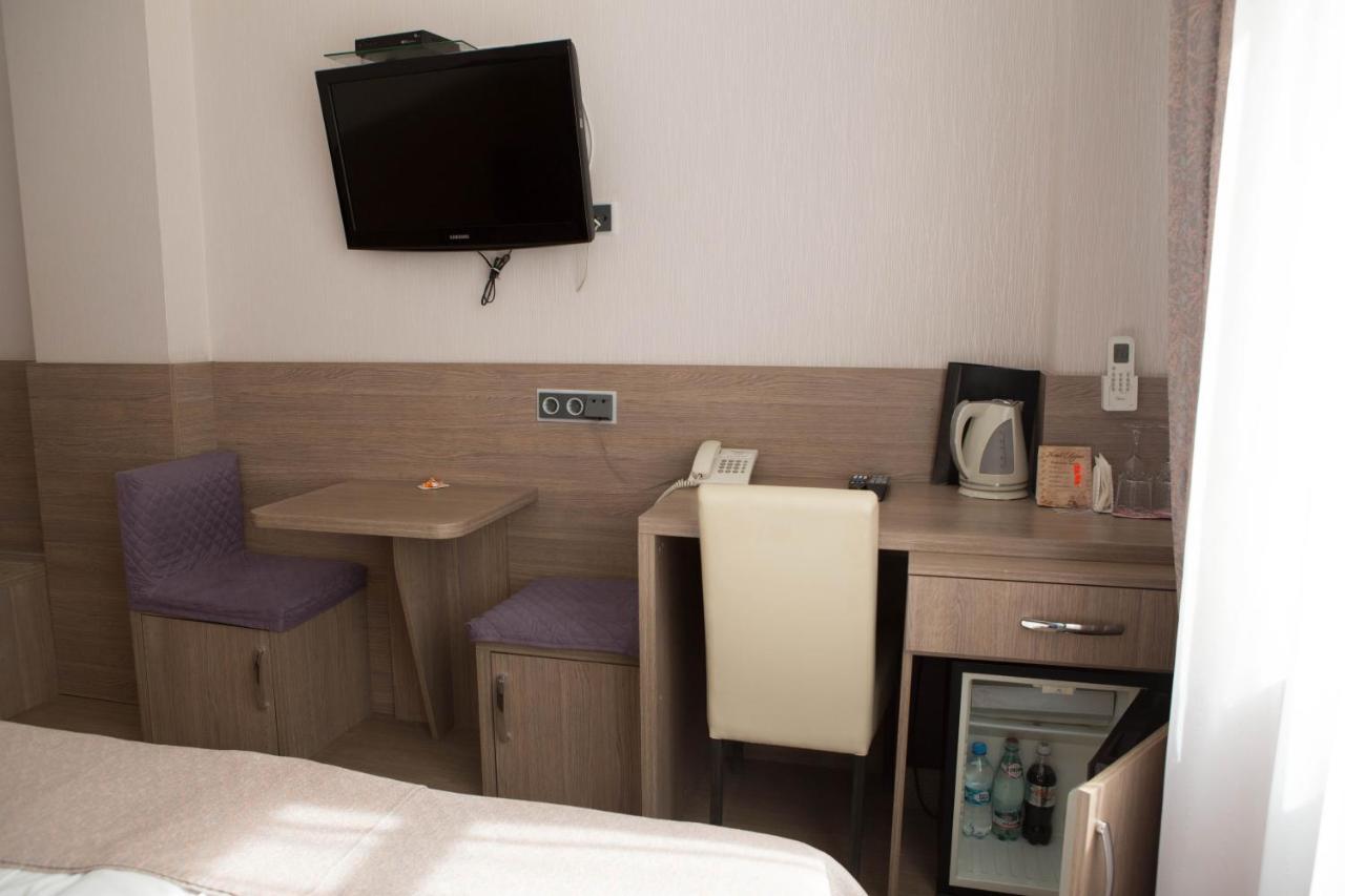 Mini Elegant Hotel Kiev Ngoại thất bức ảnh