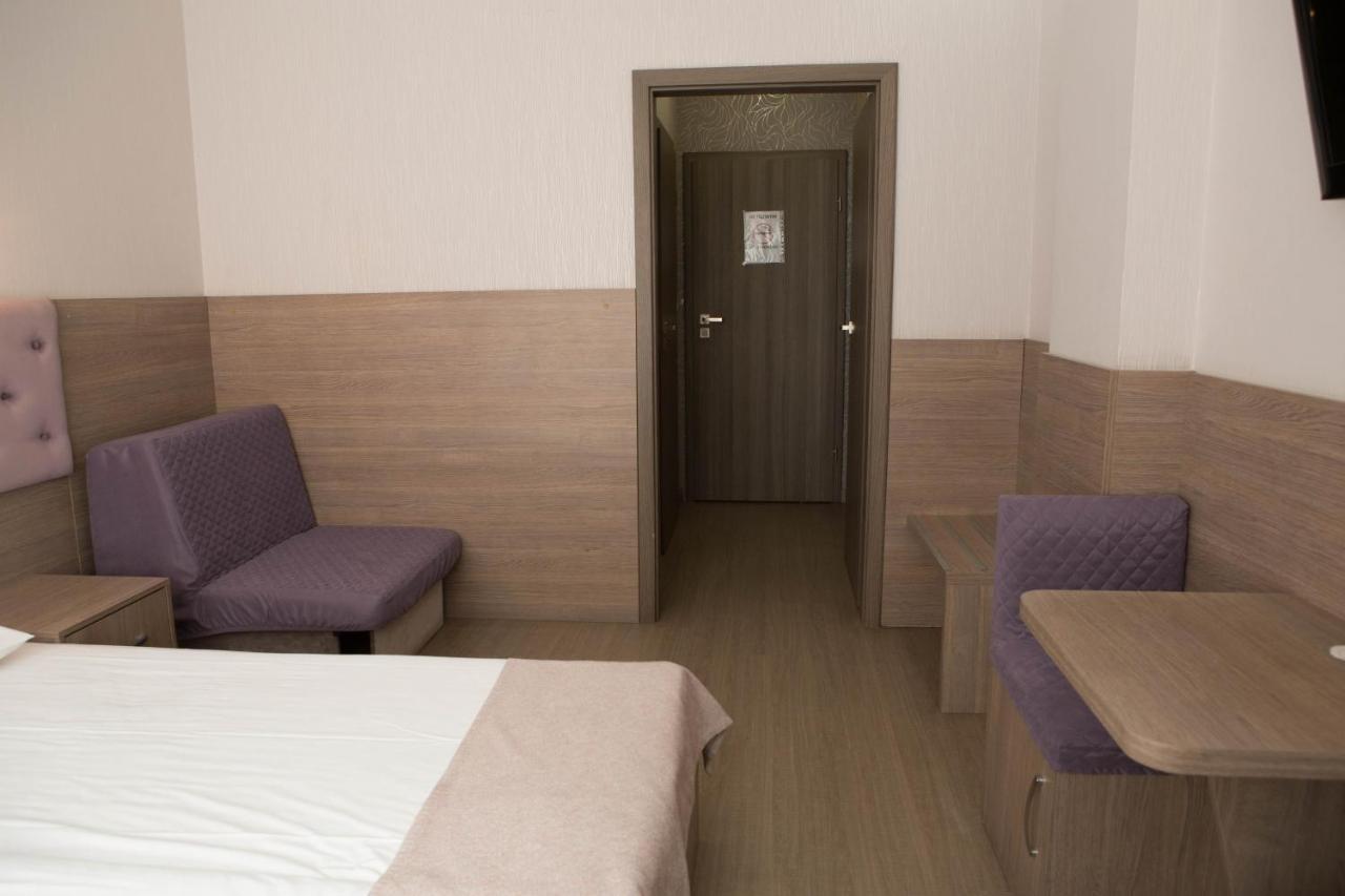 Mini Elegant Hotel Kiev Ngoại thất bức ảnh
