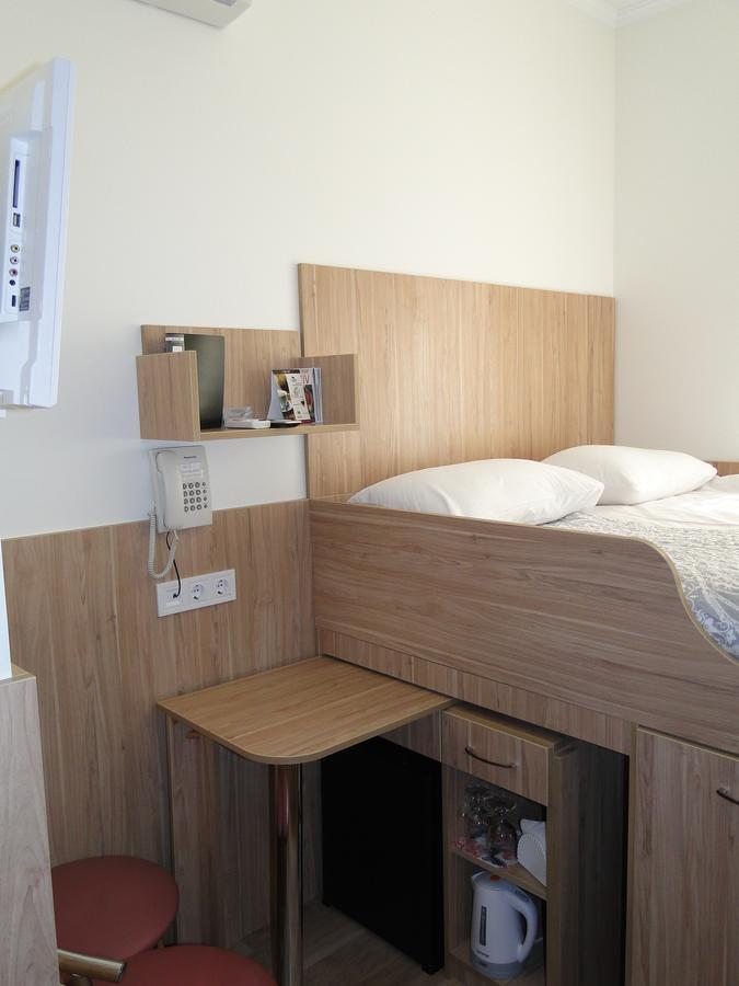 Mini Elegant Hotel Kiev Ngoại thất bức ảnh