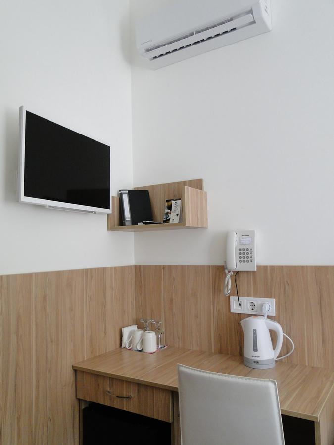 Mini Elegant Hotel Kiev Ngoại thất bức ảnh